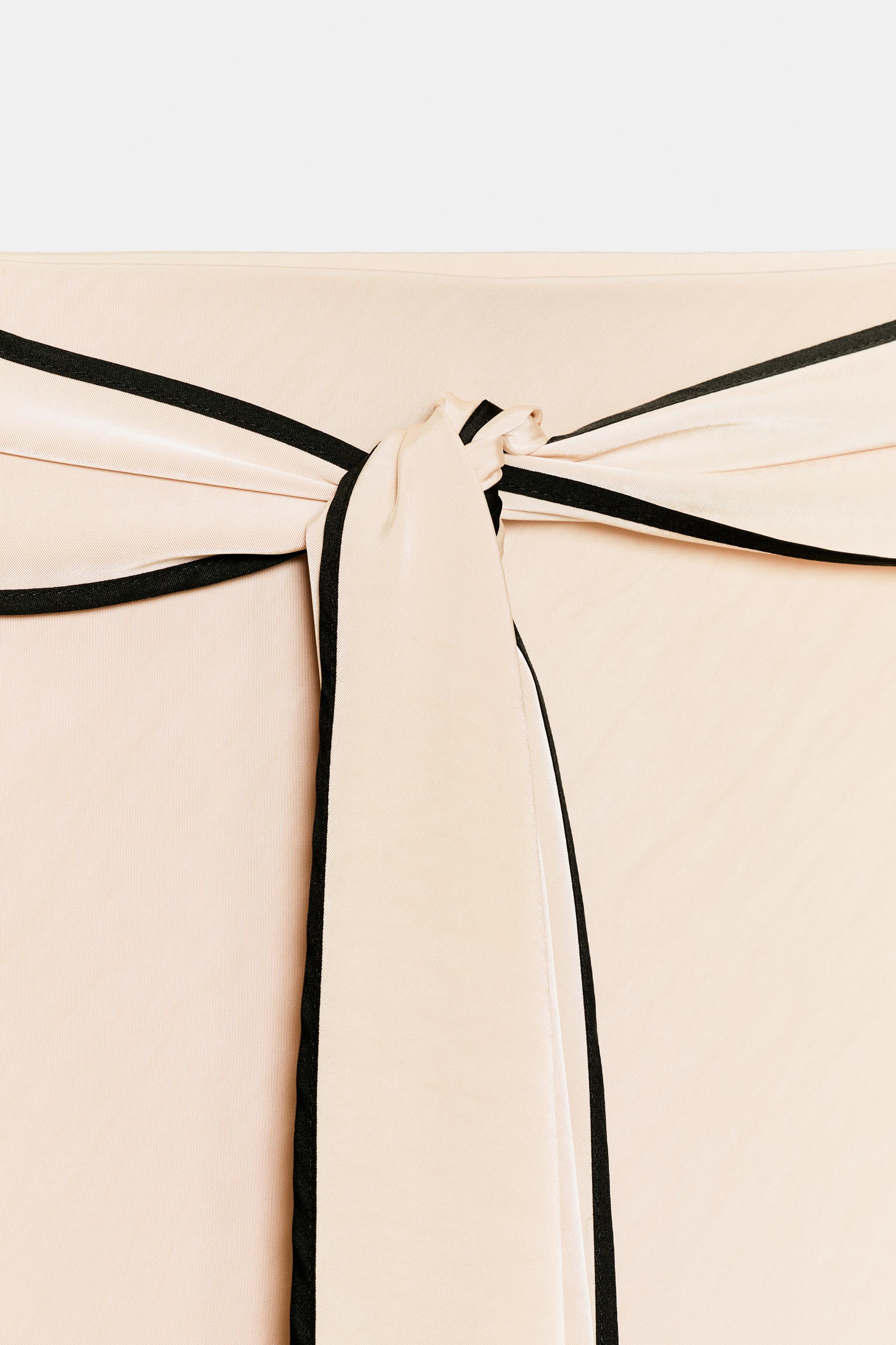 SATIN MIDI SKIRT WITH KNOT